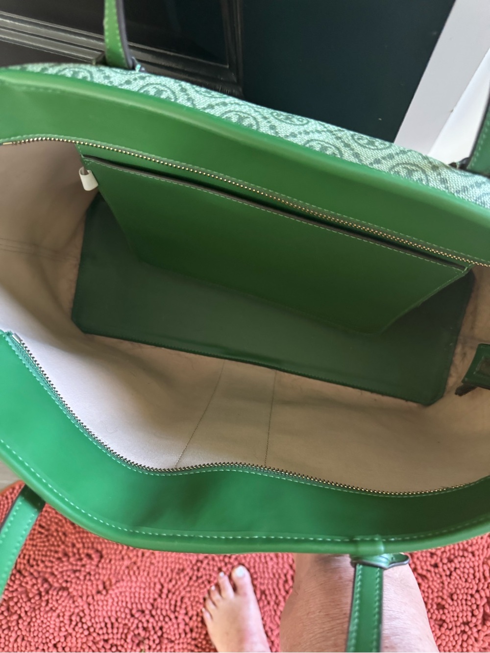 Green Logo-Pattern Tote Bag with Stripe Detail - Picture 3 of 4